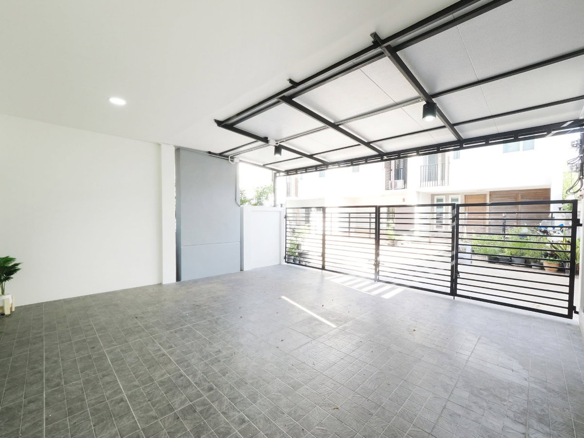 รูป ขายราคาพิเศษ ทาวน์โฮม 3.5 ชั้น ม.ดิแอททิค ขนาด 23.1 ตร.ว. 5นอน 3น้ำ หลังริม ต้นโครงการ [แจ้งวัฒนะ] - รูปที่ 5/64