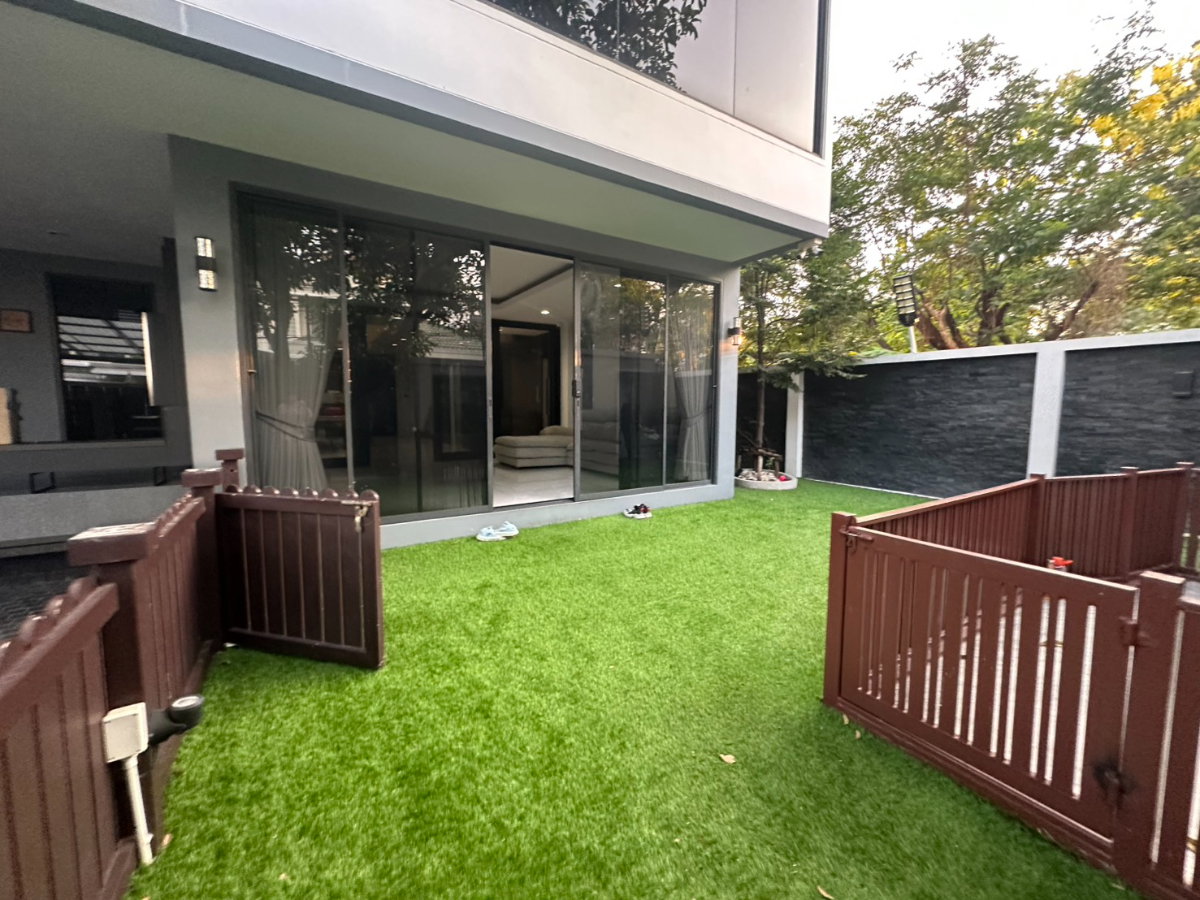 รูป ขายบ้านเดี่ยวสไตส์โมเดิร์น ซอยอินทามระ 28 ไม่มีค่าส่วนกลาง - รูปที่ 11/24