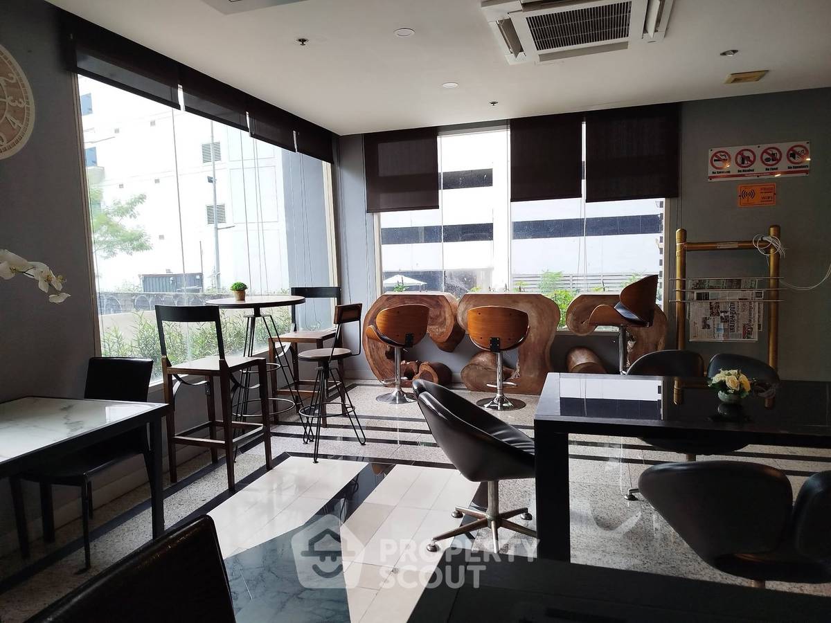 รูป คอนโด 2-ห้องนอน ที่ วิทยุ คอมเพล็กซ์ คอนโดมิเนียม ใกล้ BTS เพลินจิต (ID 3032434) - รูปที่ 18/22