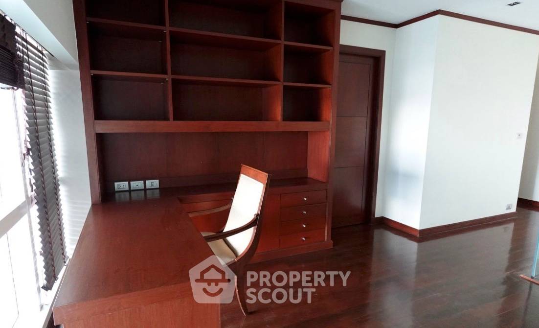 รูป คอนโด 3-ห้องนอน ที่ เลอ รัฟฟิเน่ สุขุมวิท 31 ใกล้ BTS พร้อมพงษ์ (ID 3020514) - รูปที่ 2/5
