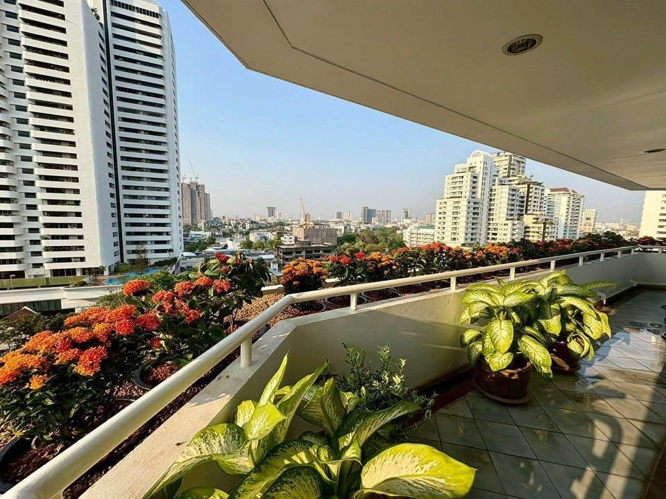 รูป LTHC15824 – Luxury Pet-Friendly Condo for Sale Ekkamai | La Cascade | Near BTS Ekkamai | 35 MB | คอนโดหรูขาย เอกมัย เลี้ยงสัตว์ได้ พร้อมระเบียงขนาดใหญ่ ใกล้ BTS เอกมัย - รูปที่ 3/6
