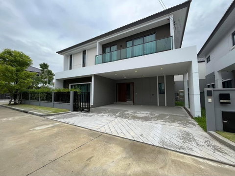ให้เช่าบ้านเดี่ยว Centro Vibhavadi (เซนโทร วิภาวดี) หลังมุมสวยทำเลดี พร้อมเข้าอยู่ (H6908)
