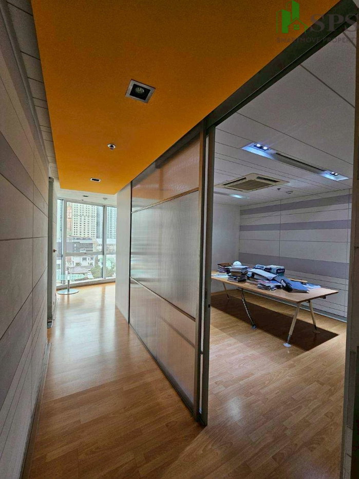 picture Office for Rent – Prime Sukhumvit Area Near BTS Phrom Phong (SPSSR269) - 11/14