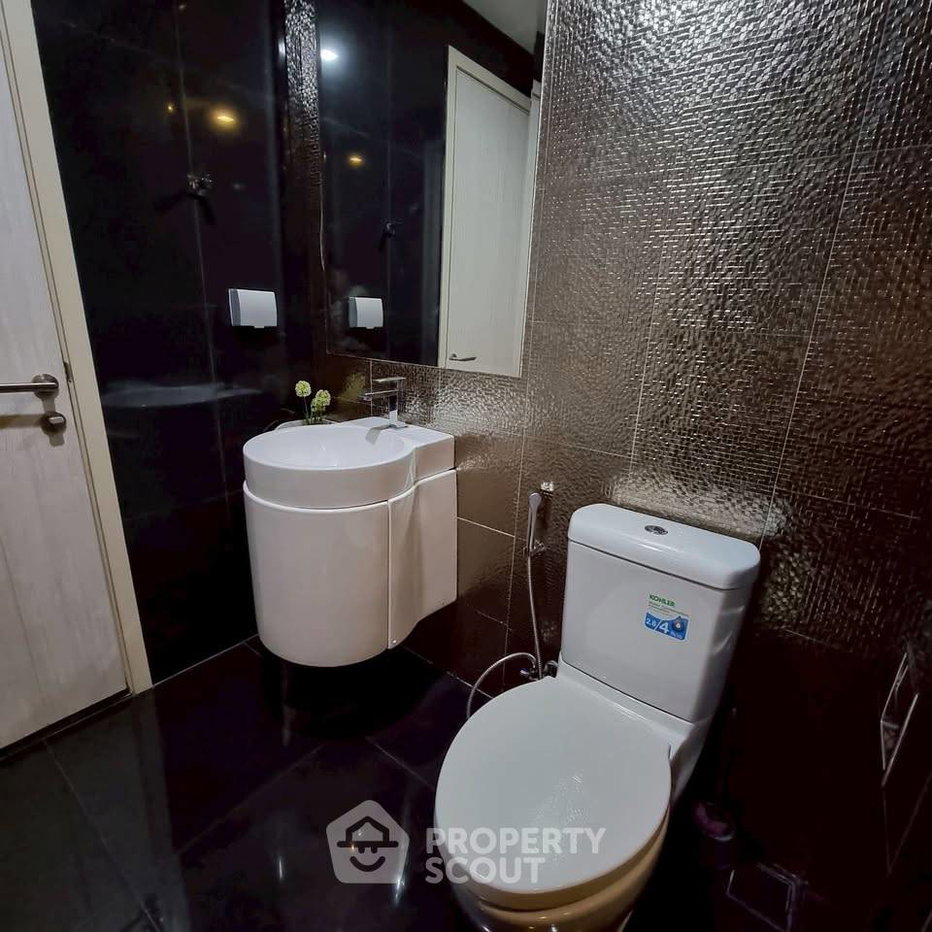 รูป คอนโด 2-ห้องนอน ที่ ริทึ่ม สุขุมวิท 36-38 ใกล้ BTS ทองหล่อ (ID 3034566) - รูปที่ 30/43
