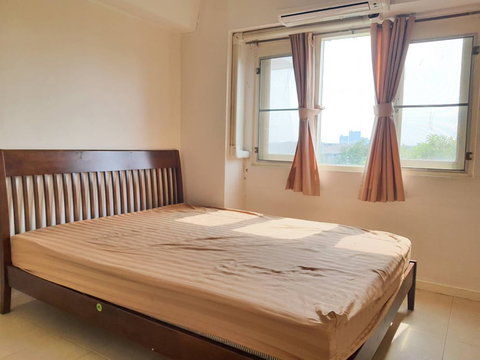 🏙️✨ FOR RENT: Bangna Place — SPACIOUS & AFFORDABLE FAMILY LIVING!  💰 Rental Price: 8,500 THB/month | 📲 Line ID: @condobkk (with @)  