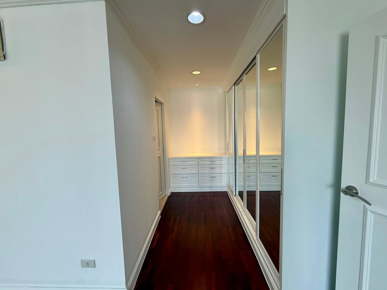 รูป LTH15817 – Spacious Condo for Rent Phrom Phong | D.S. Tower 1 Sukhumvit 33 | Near BTS Phrom Phong | 95,000 THB | คอนโดห้องใหญ่พิเศษให้เช่า พร้อมพงษ์ โครงการ D.S. Tower 1 สุขุมวิท 33 ใกล้ BTS พร้อมพงษ์ - รูปที่ 5/5