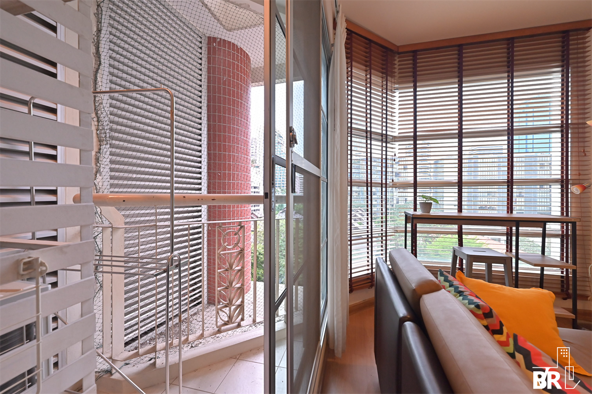 picture City Smart Condo near BTS Asok Hot Unit, Available for a Limited Time - 5/10
