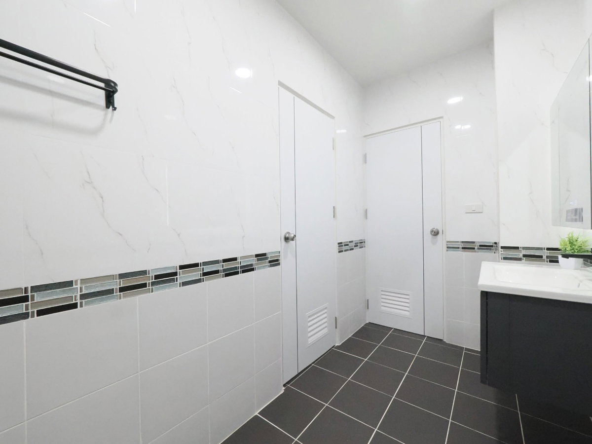 รูป ขายทาวน์โฮม 3.5 ชั้น ม.ดิแอททิค 23.1 ตร.ว. 5นอน 3น้ำ [แจ้งวัฒนะ] ขาย 3.48ล้าน - รูปที่ 26/58
