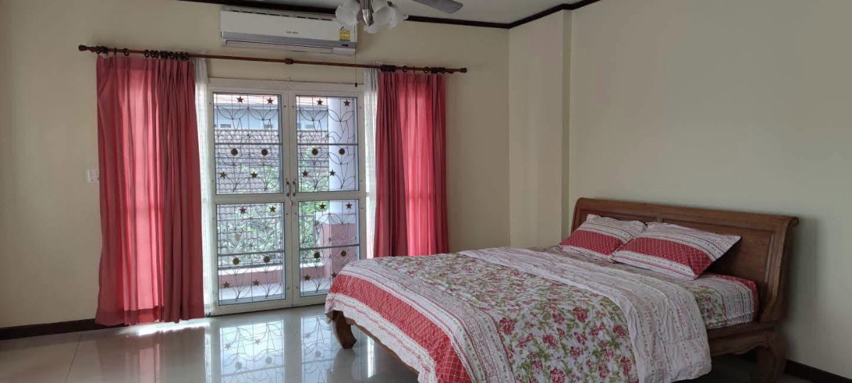 รูป 🏡 บ้านเดี่ยว 2 ชั้น พร้อมอยู่ ซอยรามคำแหง 68 4 ห้องนอน 3 ห้องน้ำ ทำเลดี ใกล้เดอะมอลล์บางกะปิ และ MRT สายสีเหลือง  - รูปที่ 6/20