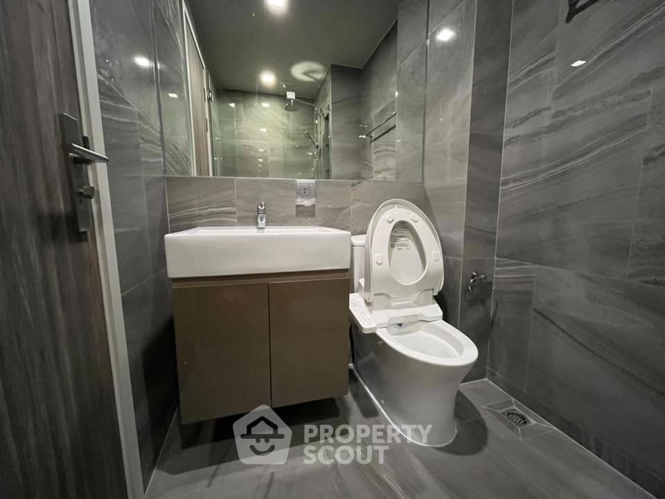 picture High-Floor 1-BR 29 Sqm Condo At Ideo Q Sukhumvit 36, 400m to BTS Thong Lor (ID 2850908) - 8/9