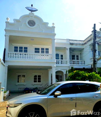 Townhouses for sale Bangna Commercial College : 5 Bedroom Townhouse for sale at Sukhumvit Garden City 2  1413826