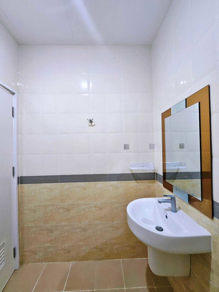 รูป ND0890    ให้เช่าบ้าน บ้านทาวน์เฮ้า โครงการโกเด้นทาวน์  เพชรเกษม108 🏡 - รูปที่ 10/17