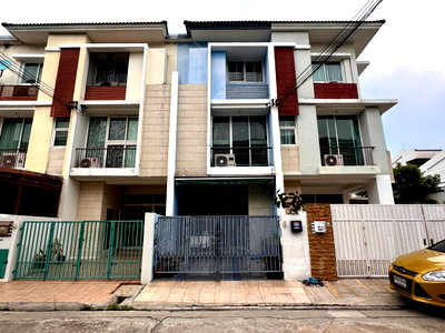 ทาวน์โฮม กรุงเทพมหานคร : 🏡💎ธนาพัฒน์ เฮ้าส์ สาทร - นราธิวาส ทาวน์โฮม พระราม 3 🌟ราคา 7.9 ลบ.