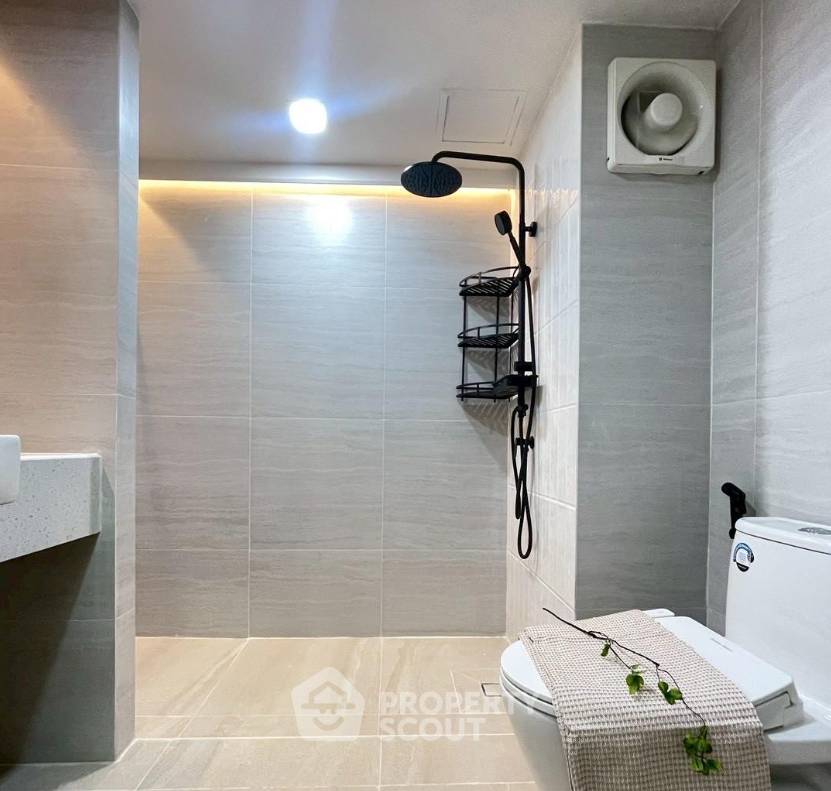 รูป คอนโด 1-ห้องนอน ที่ เรนทรี วิลล่า สุขุมวิท 53 ใกล้ BTS ทองหล่อ (ID 3028771) - รูปที่ 2/7