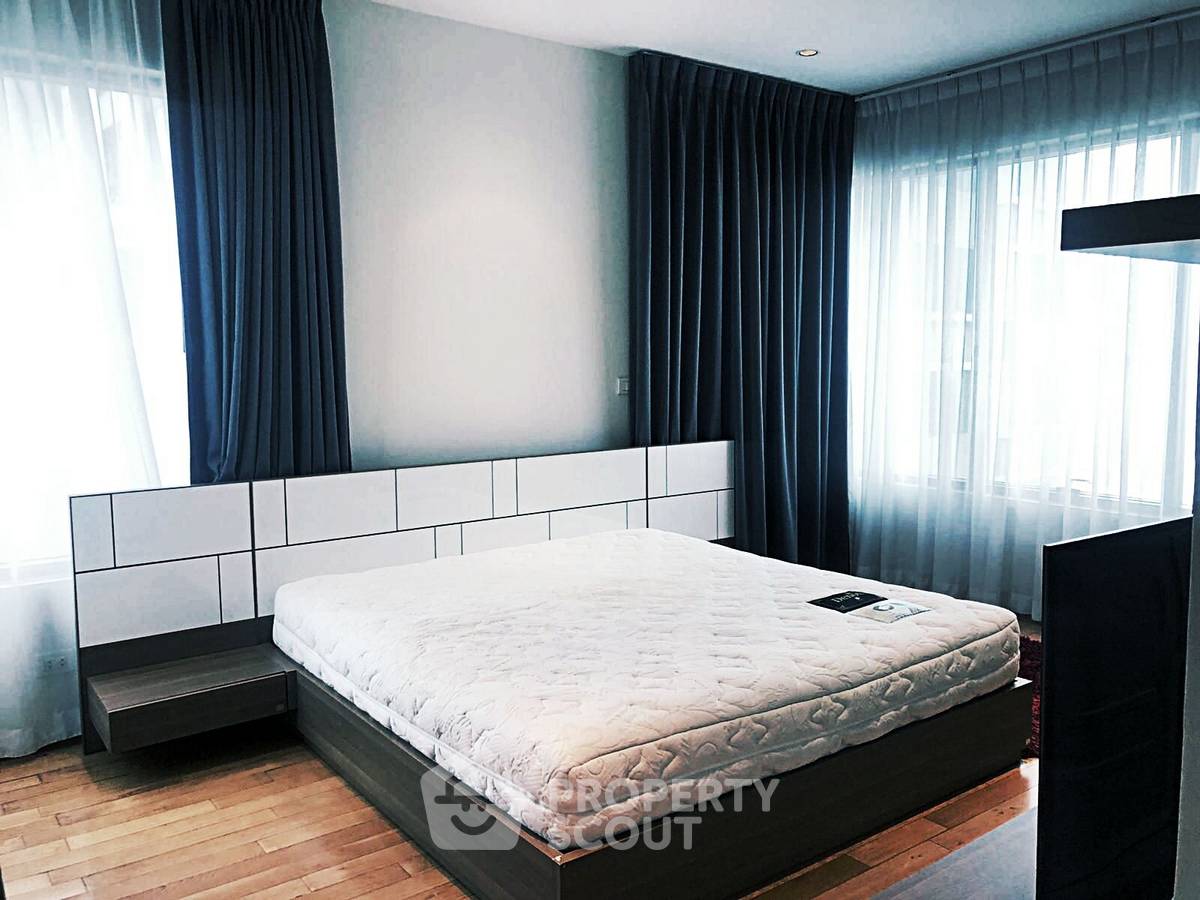รูป คอนโด 2-ห้องนอน ที่ ดิ เอ็มโพริโอ เพลส ใกล้ BTS พร้อมพงษ์ (ID 981440) - รูปที่ 5/14