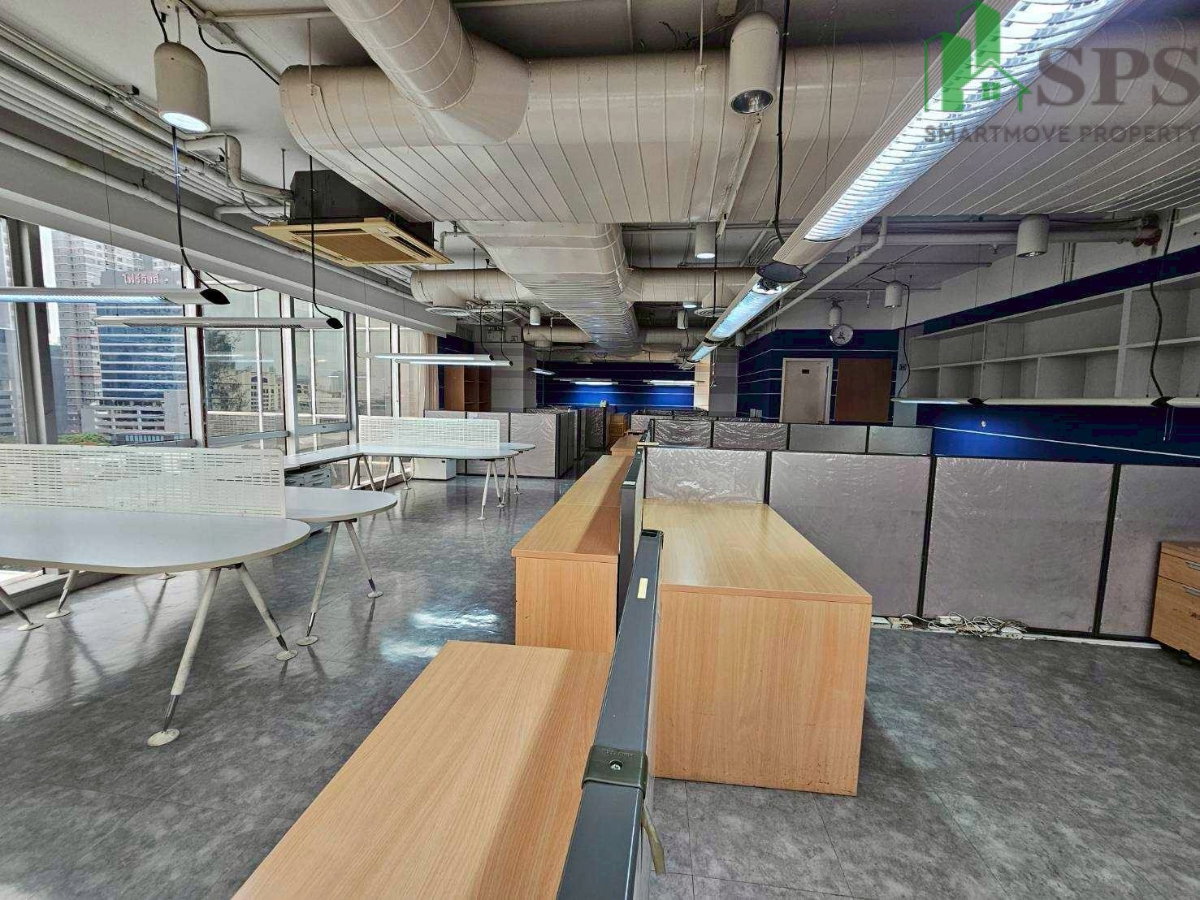 picture Office for Rent – Prime Sukhumvit Area Near BTS Phrom Phong (SPSSR269) - 4/14
