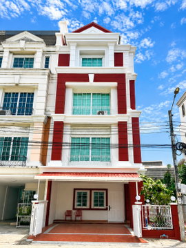  ให้เช่าโฮมออฟฟิศ 4 ชั้น พลัส พาร์ค อเวนิว ลาซาล ทำเลดีเดินทางสะดวก 