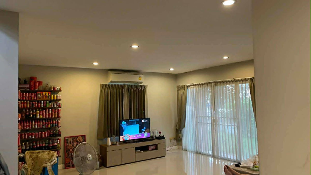 picture Two-Storey Detached House for Sale in a Secure Residential Project - 2/5