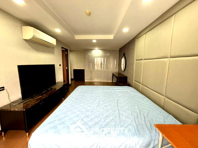 Condos for rent Bangkok : 3-BR Condo at Avenue 61 Condominium near BTS Thong Lor (ID 2676144)