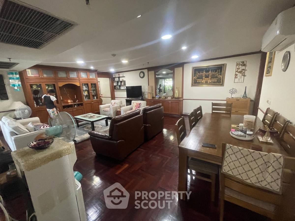 รูป คอนโด 2-ห้องนอน ที่ เพรสทีจ ทาวเวอร์ คอนโดมิเนียม ใกล้ MRT สุขุมวิท (ID 3032355) - รูปที่ 2/14