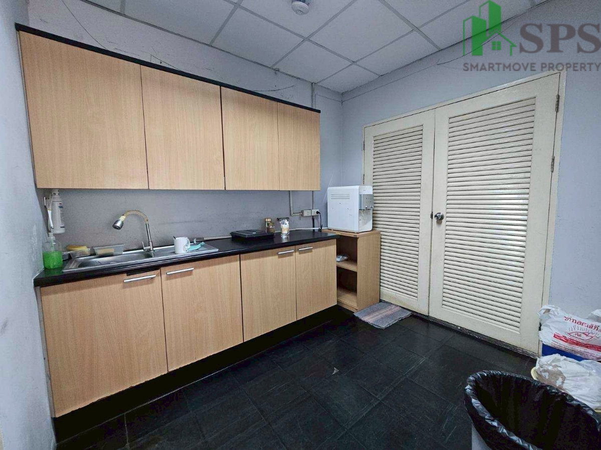 picture Office for Rent – Prime Sukhumvit Area Near BTS Phrom Phong (SPSSR269) - 5/14
