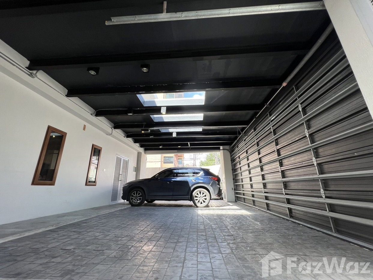 รูป ขาย บ้านเดี่ยว 5 ห้องนอน ใน จอมพล, กรุงเทพมหานคร 1713602 - รูปที่ 8/9