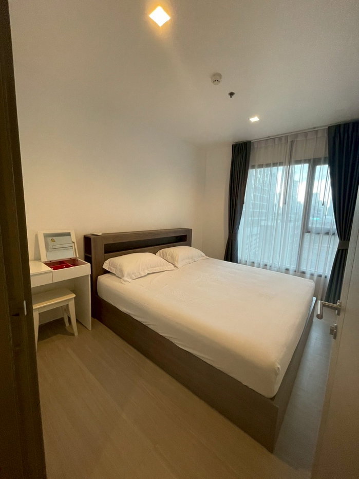 รูป ขายด่วน !! คอนโดไลฟ์ อโศก พระราม 9 ขนาด 32.47 ตร.ม. ชั้น 9 แต่งสวย Built In ครบพร้อมอยู่ ใกล้ MRT พระราม 9 เชื่อมต่อ รัชดา ห้วยขวาง สุขุมวิท สะดวก - รูปที่ 3/16