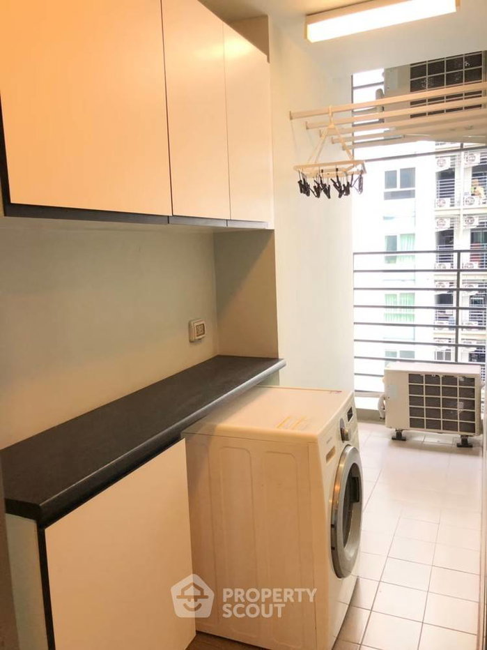 picture 2-BR Condo Belle Grand Rama 9, 19th Floor MRT Phra Ram 9 (ID 402652) - 7/16
