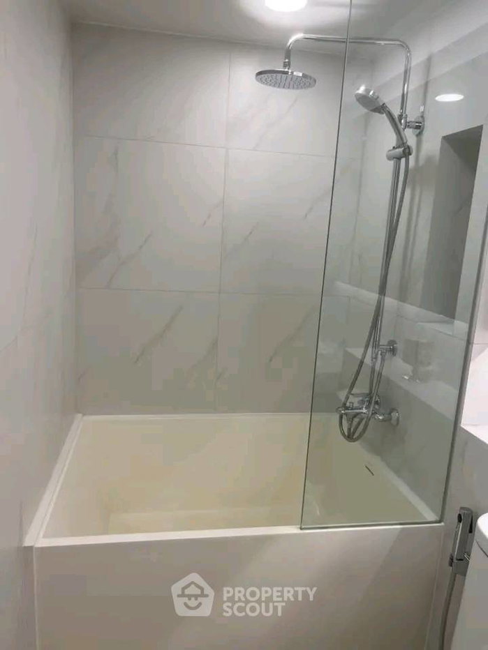รูป คอนโด 2-ห้องนอน ที่ วาลเด้น อโศก ใกล้ MRT สุขุมวิท (ID 2784220) - รูปที่ 5/10
