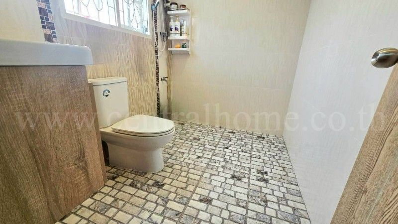 รูป ทาวน์โฮม บ้านวรางกูล รังสิต - คลองสาม (หลังมุม) พร้อมอยู่ ราคาถูกที่สุดในโครงการ - รูปที่ 19/23
