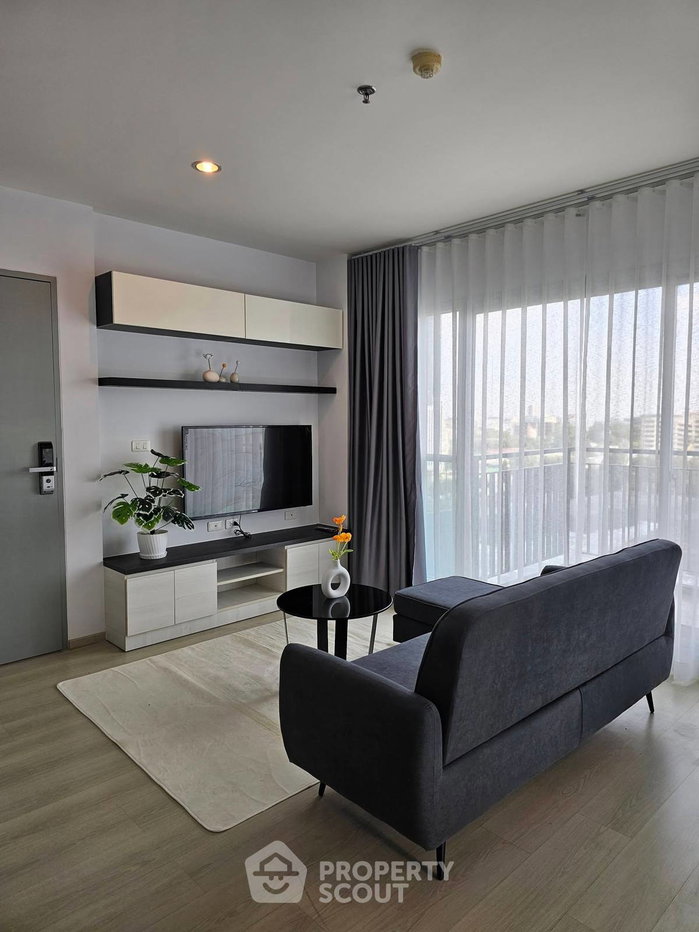 picture 2-BR Condo at Life Ratchadapisek near MRT Huai Khwang (ID 3033065) - 5/10
