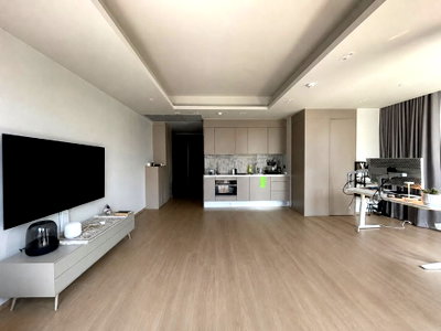ขายคอนโด : +++ขายด่วน+++ Tonson One Residence**2 ห้องนอน 118.5 ตร.ม. แต่งครบ!!