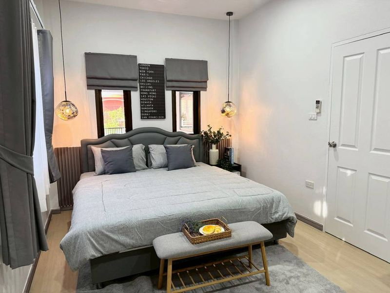 รูป ขายบ้านเดี่ยวรีโนเวทใหม่ ม.คลาสสิคโฮม ไร่กล้วย ศรีราชา - รูปที่ 8/15