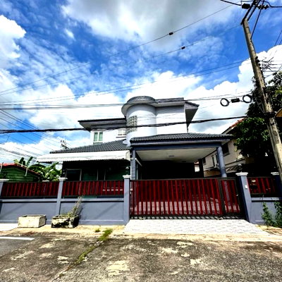 เช่าบ้านเดี่ยว ถนนสุวินทวงศ์ : #ให้เช่าบ้านเดี่ยว​ขนาดใหญ่​สุดๆ​ ขนาด 65 ตรว.เนื้อที่เยอะมี​ 4ห้องนอน​ แอร์​4ตัว​ ม.สุทธาทร ประชาร่วมใจ ตกแต่งบ้านสวยหรู (หลังไปรษณีย์มีนบุรี) 