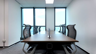 Office for rent MRT Phetchaburi : WoKii @V One Tower 40sqm Office For RENT Near MRT Phra Ram 9 Central Rama 9 Fully Furnished Ready to Move