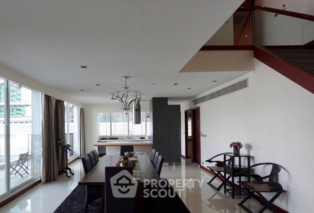 รูป คอนโด 3-ห้องนอน ที่ เลอ รัฟฟิเน่ สุขุมวิท 31 ใกล้ BTS พร้อมพงษ์ (ID 3020514) - รูปที่ 1/5