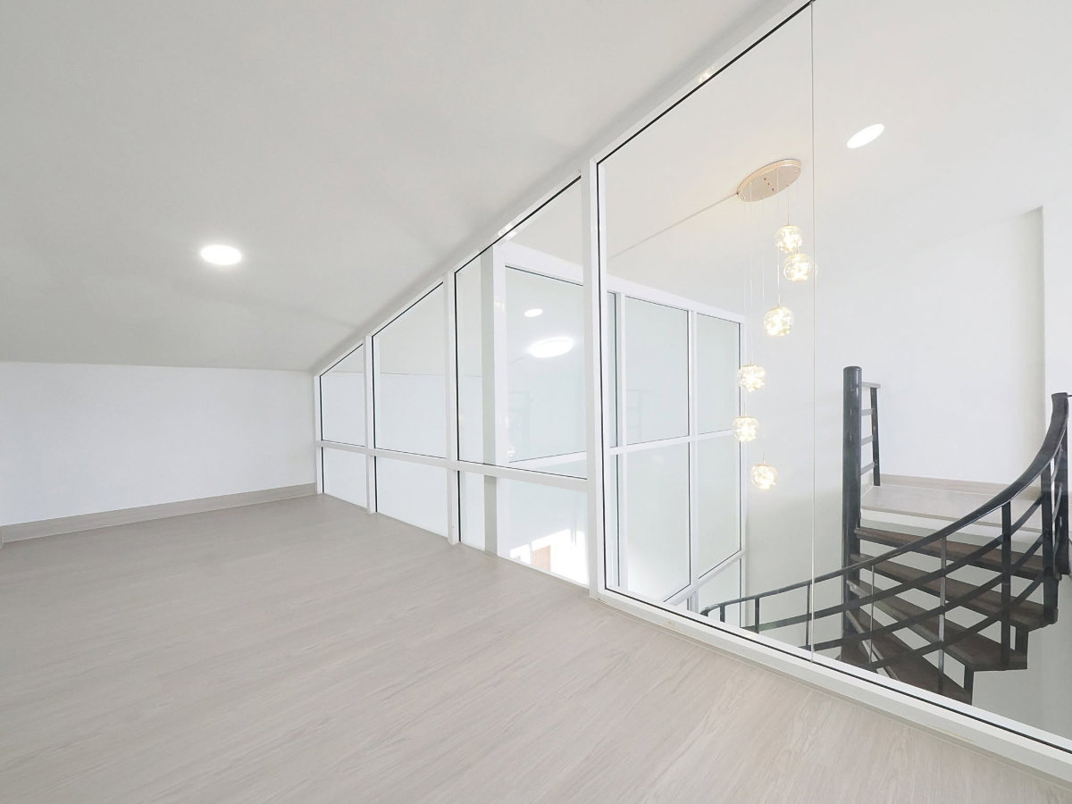 รูป ขายราคาพิเศษ ทาวน์โฮม 3.5 ชั้น ม.ดิแอททิค ขนาด 23.1 ตร.ว. 5นอน 3น้ำ หลังริม ต้นโครงการ [แจ้งวัฒนะ] - รูปที่ 42/64
