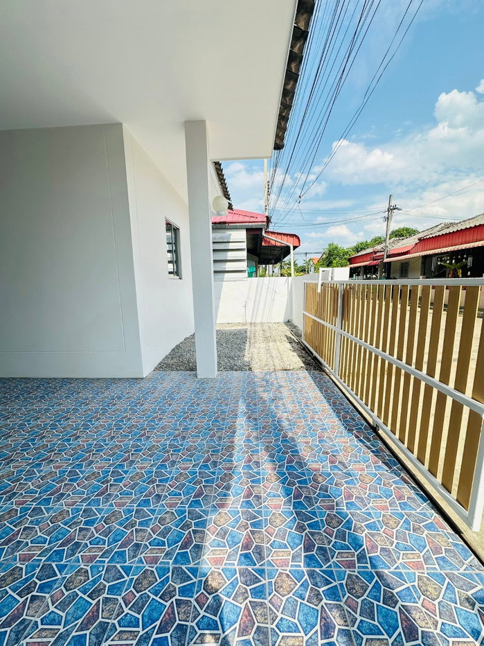 picture Single-story house for sale, 2 bedrooms, 1 bathroom, 1 kitchen, 1 parking space. - 4/14