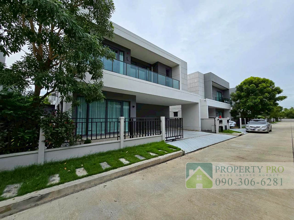 รูป ให้เช่า บ้าน เซนโทร บางนา บ้านเดี่ยว 2 ชั้น 4 ห้องนอน 54 ตรว 260 ตรม บ้านสวย สภาพใหม่มาก หันหน้าทางทิศใต้ เฟอร์นิเจอร์ เครื่องใช้ไฟฟ้าครบ : MJ26R-006 - รูปที่ 32/32
