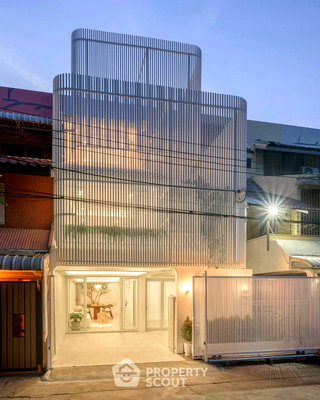 Condos for sale : 4-BR Condo For Sale, Arti Sukhumvit 71, Sukhumvit (ID 2492405)
