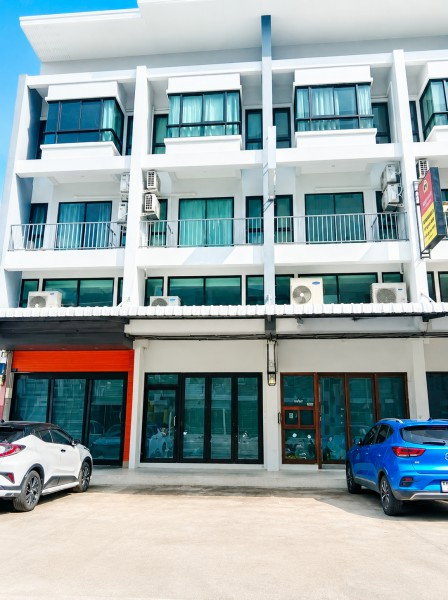 รูป อาคารพาณิชย์ 3.5 ชั้น 5 นอน 8แอร์ เพชรเกษม กัลปพฤกษ์ บางแค เทอดไท 3 น้ำ MRT บางแค 1.0 กม. - รูปที่ 1/8