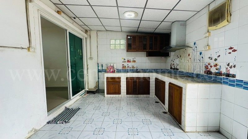 รูป ทาวน์เฮ้าส์ บุศรินทร์ บ้านกล้วย-ไทรน้อย นนทบุรี ราคาถูกที่สุด ทำเลดี เนื้อที่กว้าง - รูปที่ 5/16