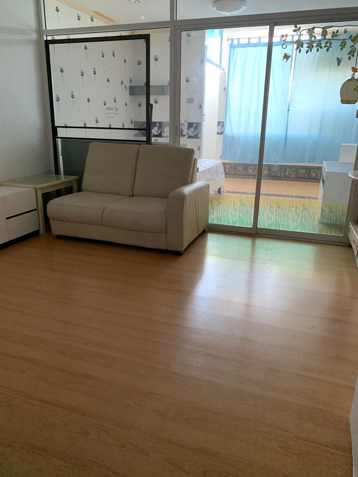 picture Condo for rent, 38 sq m, high ceiling. 12th floor, balcony facing the prevailing wind direction. Unobstructed view, beautiful scenery. - 1/9
