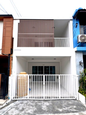 ทาวน์โฮม วิทยาลัยเทคนิคมีนบุรี : ทาวน์เฮ้าส์ ทำเลดี ใกล้รถไฟฟ้าสายสีชมพู หมู่บ้านร่มทิพย์ หทัยราษฎร์ 33 ต้นซอย มีเทอเรส หลังบ้านไม่ติดใคร สไตล์มินิมอล