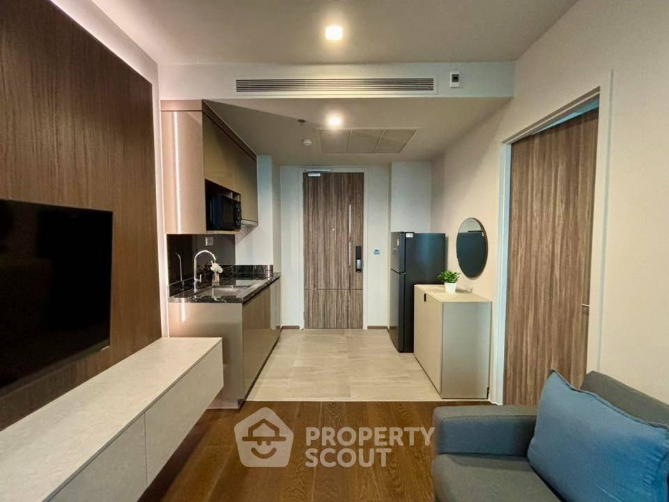 picture High-Floor 1-BR 29 Sqm Condo At Ideo Q Sukhumvit 36, 400m to BTS Thong Lor (ID 2850908) - 3/9