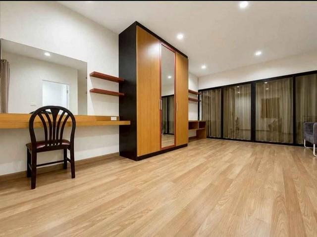 รูป MTR85 ให้เช่าทาวน์โฮม 3 ชั้น Villette City พัฒนาการ 38 พื้นที่ 160 ตรม. เฟอร์ฯ บิลต์อินครบพร้อมอยู่ เดินทางสะดวกเชื่อมต่ออ่อนนุชและศรีนครินทร์ - รูปที่ 5/9