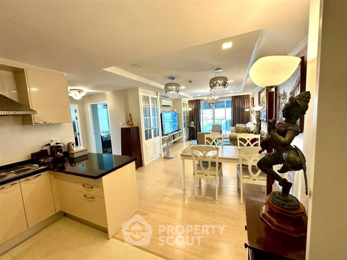 picture Pet-Friendly 2-BR 110 Sqm Baxtor Paholyothin14 Condo, Near BTS Saphan Khwai (ID 2610374) - 2/15