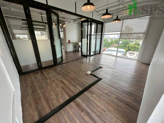 รูป พื้นที่สำนักงาน ให้เช่า ทำเลเอกมัย ตกแต่งพร้อมใช้งาน สามารถย้ายเข้าได้ทันที (SPSJP438) - รูปที่ 6/6