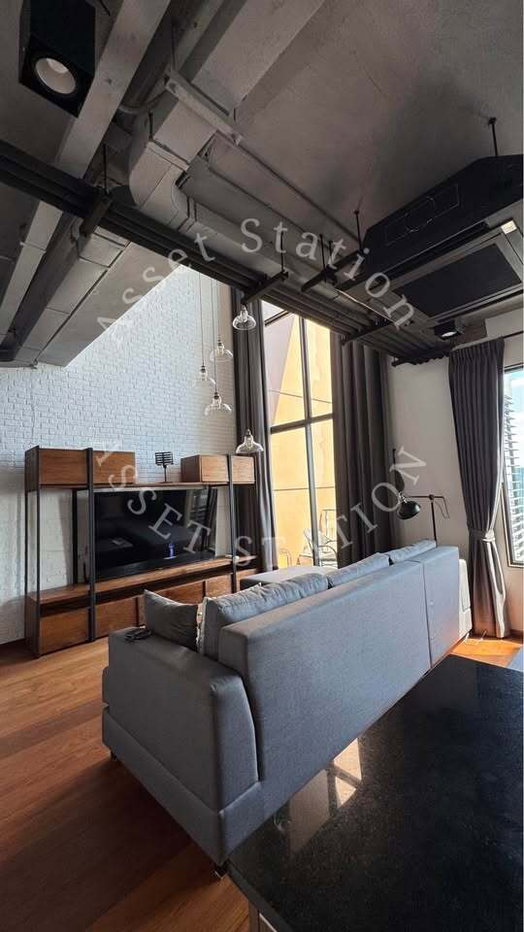รูป ห้องว่างพร้อมเช่า ‼️ Villa Asoke ห้อง Duplex หรู ห้องกว้าง 80 ตร.ม. ชั้นสูงวิวกรุงเทพใกล้ MRT เพชรบุรี🏢 - รูปที่ 2/19