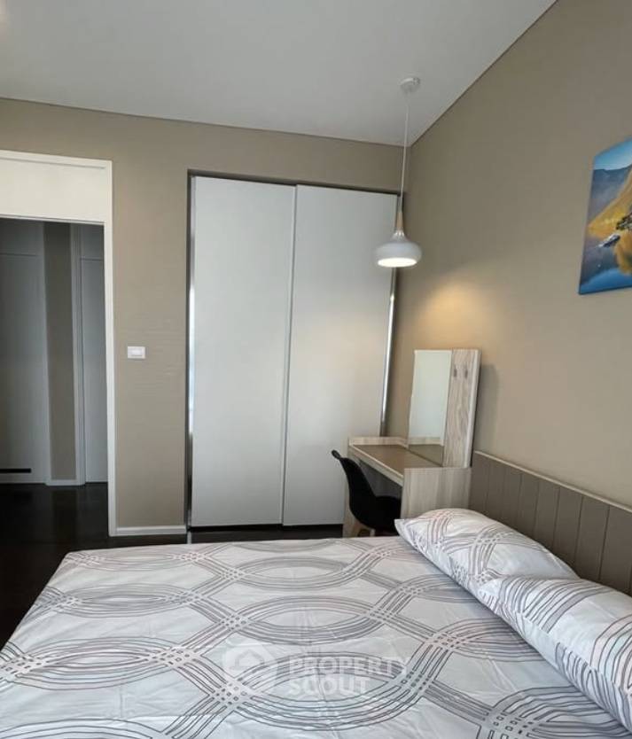 picture 2-BR Condo 55 Sqm At The Saint Residences, 100m To MRT Phahon Yothin (ID 3031727) - 3/5